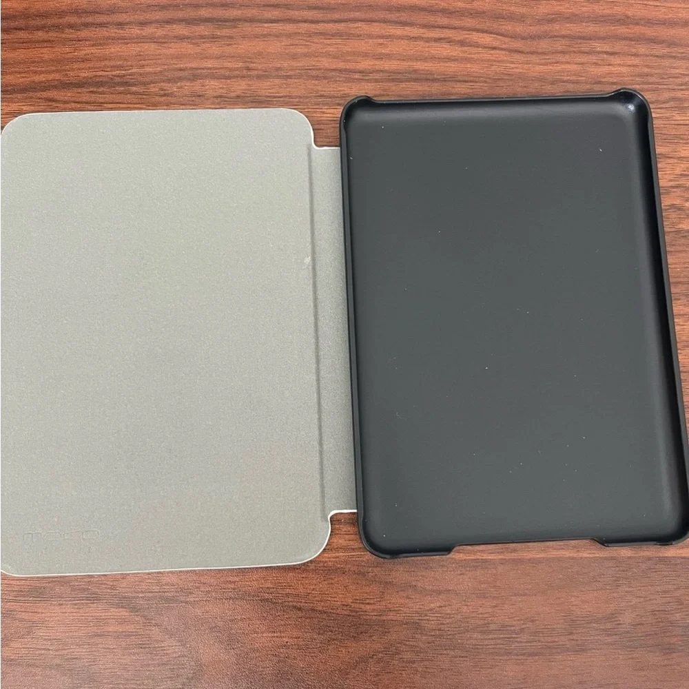 Kindle 11th Generation Magnetic Cover